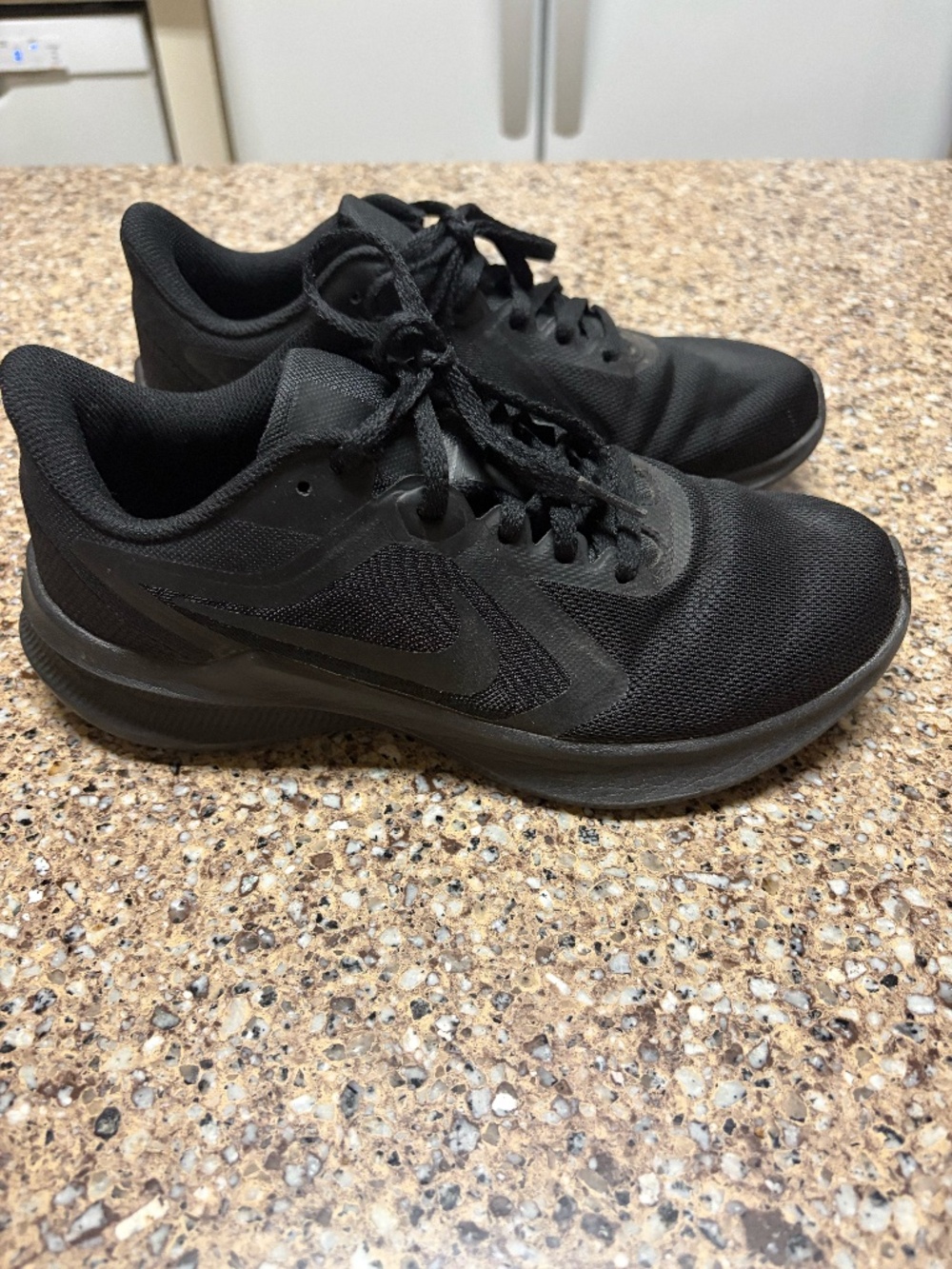 Women's Nike Downshifter 10 Tennis Shoes, Size 7